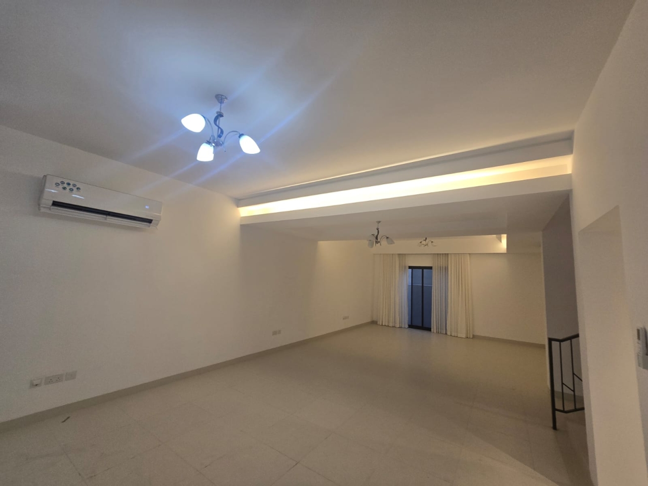 property 1038 image 0